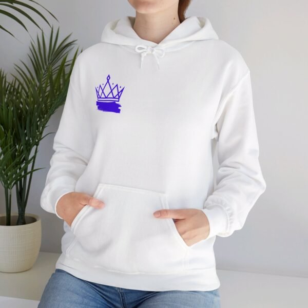 Unisex Heavy Blend™ QUEEN hoodie. - Image 13