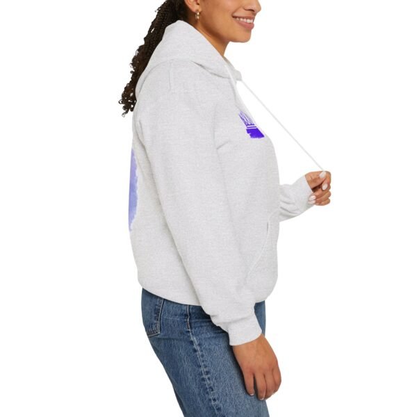 Unisex Heavy Blend™ QUEEN hoodie. - Image 24