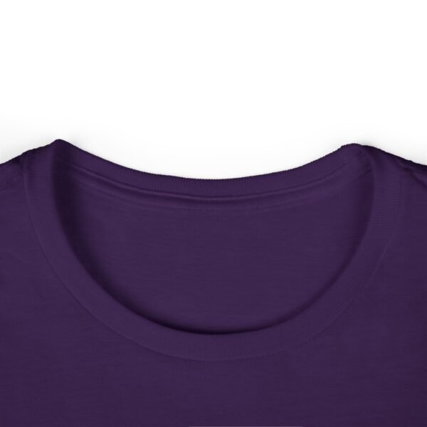 Women's QUEEN Softstyle Tee - Image 21